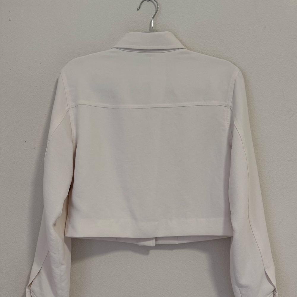 Aritzia White Cropped Button-Front Jacket - image 4